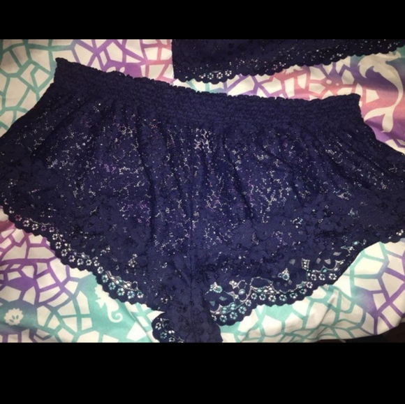 I.S.O - Picture 3 of 4